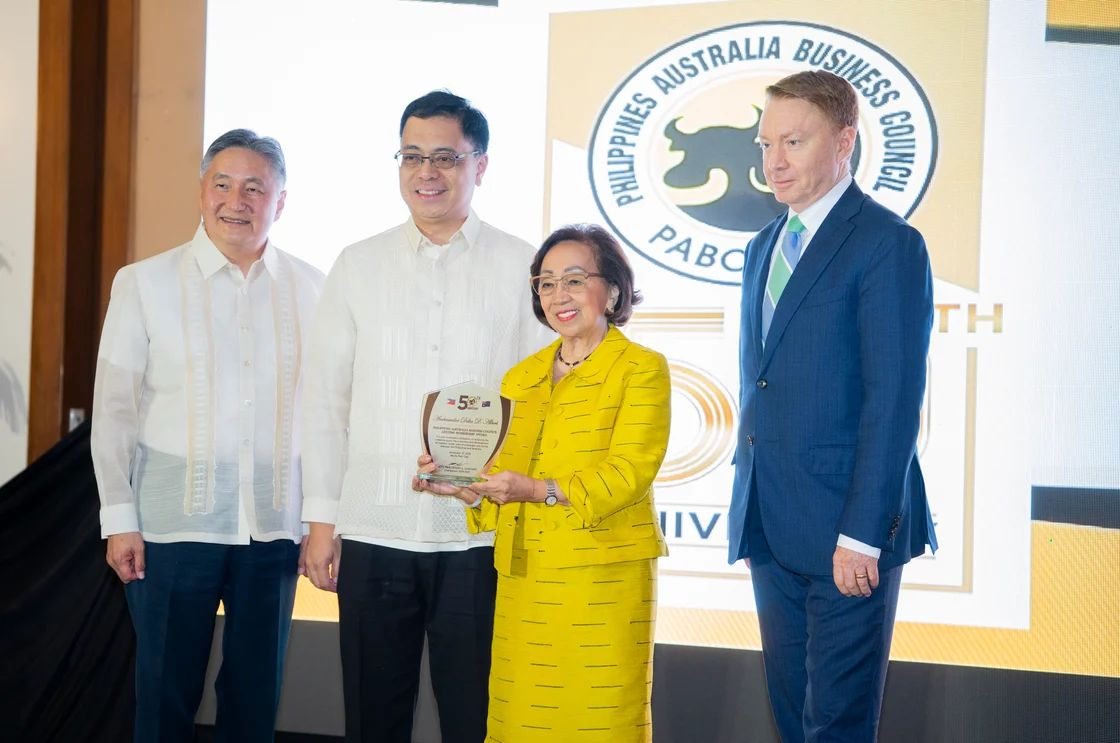 Kinship: Manilamen/Aussies - Gallery image 1