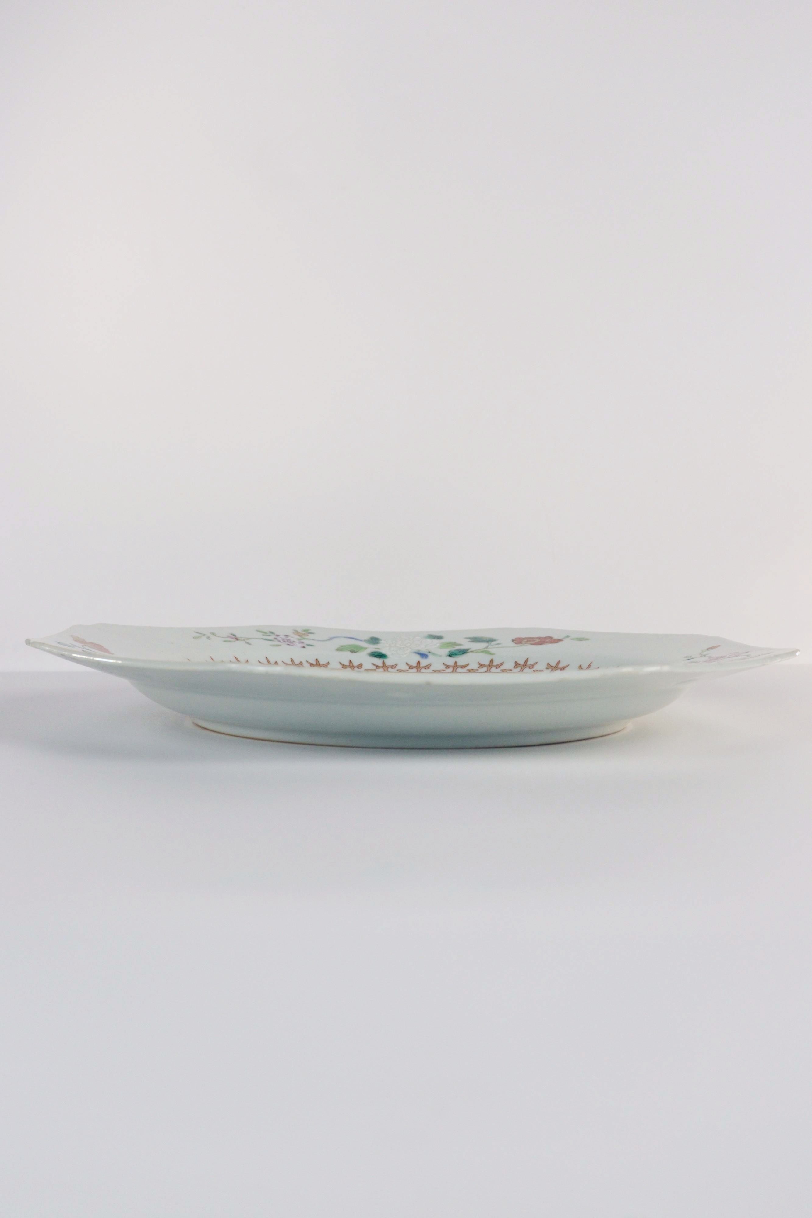 Large Famille Rose Octagonal Plate, Qing Dynasty 18th Century - Additional view