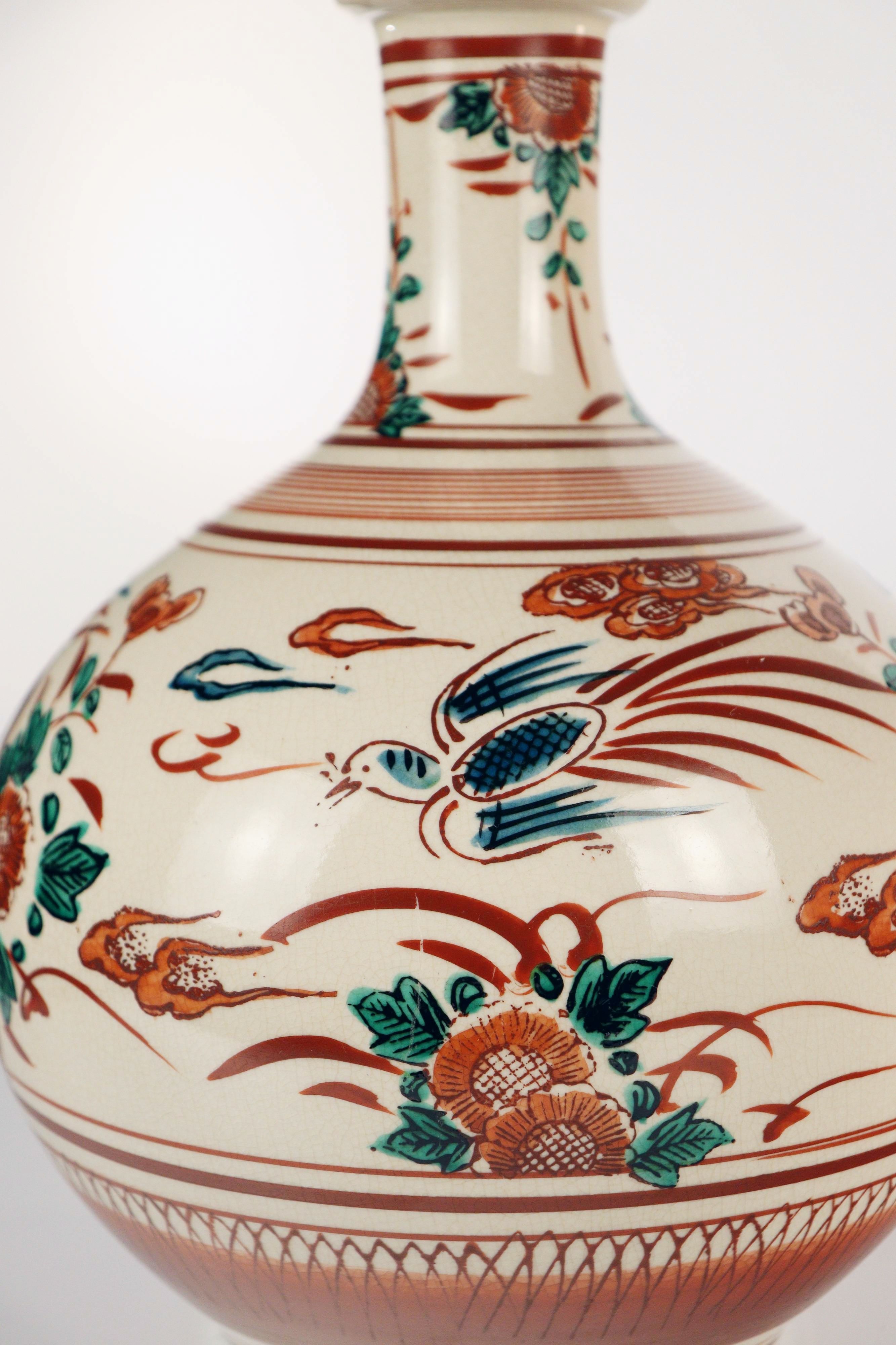 Kutani Ware 'Tosen' Vase - Additional view