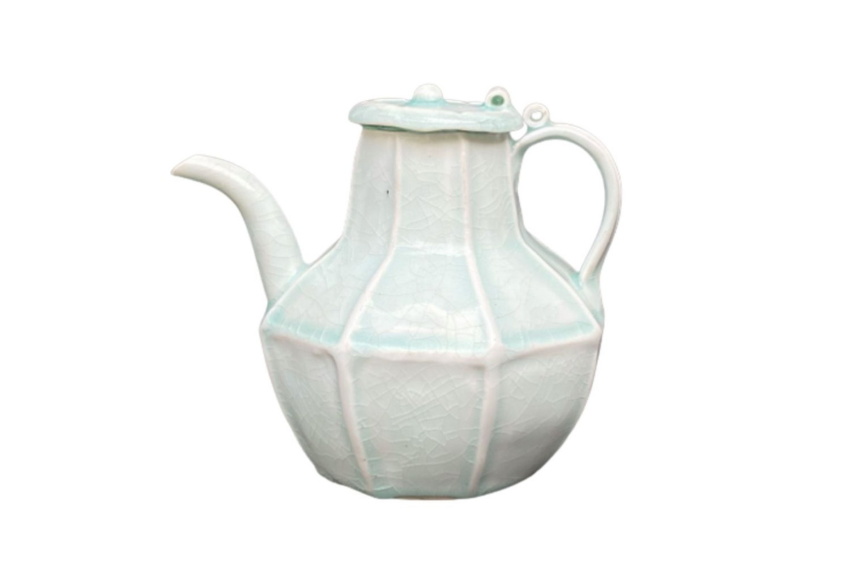 A Song Style Qingbai Glazed Octagonal Ewer