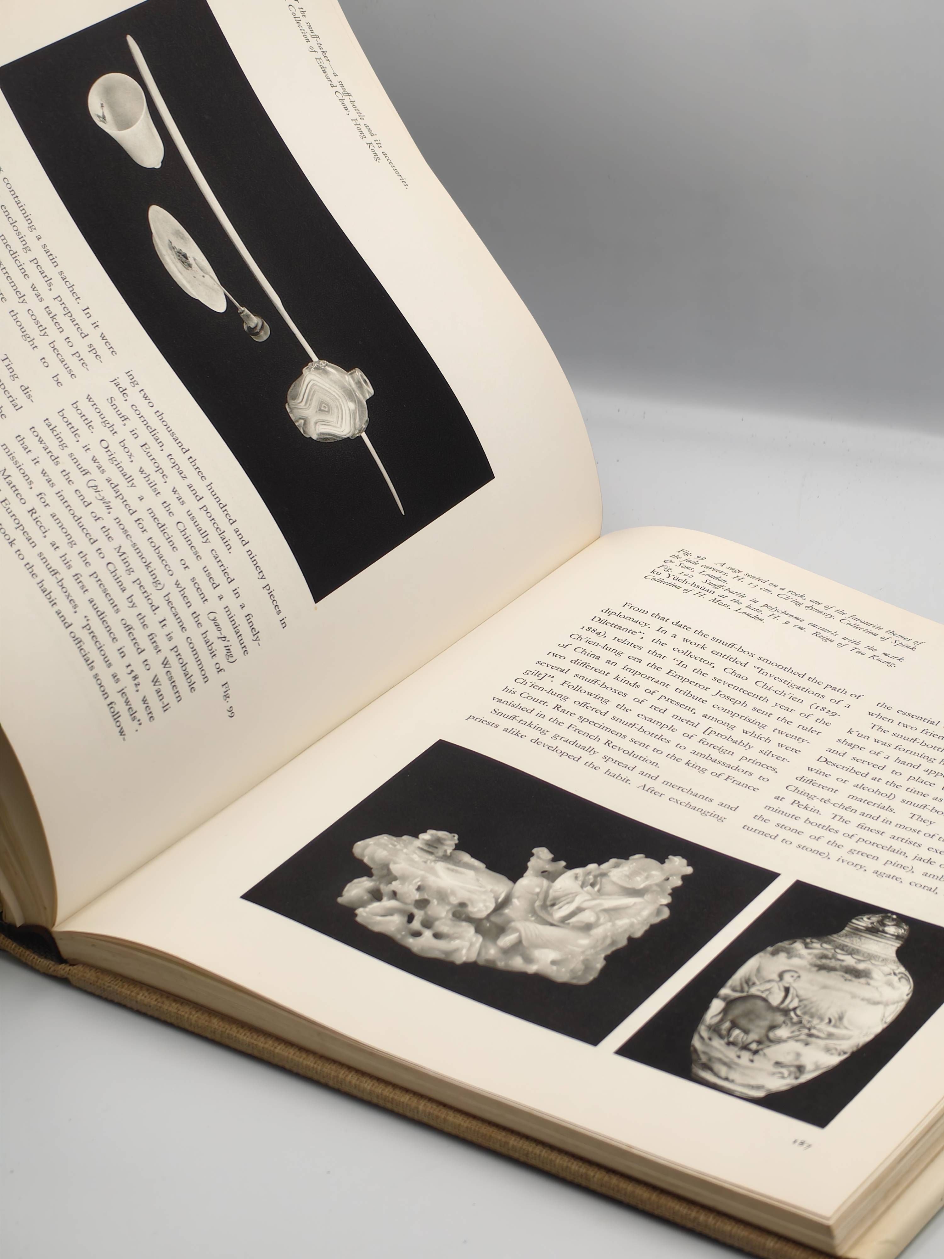 The Chinese Collector Through the Centuries - Hardcover - Additional view