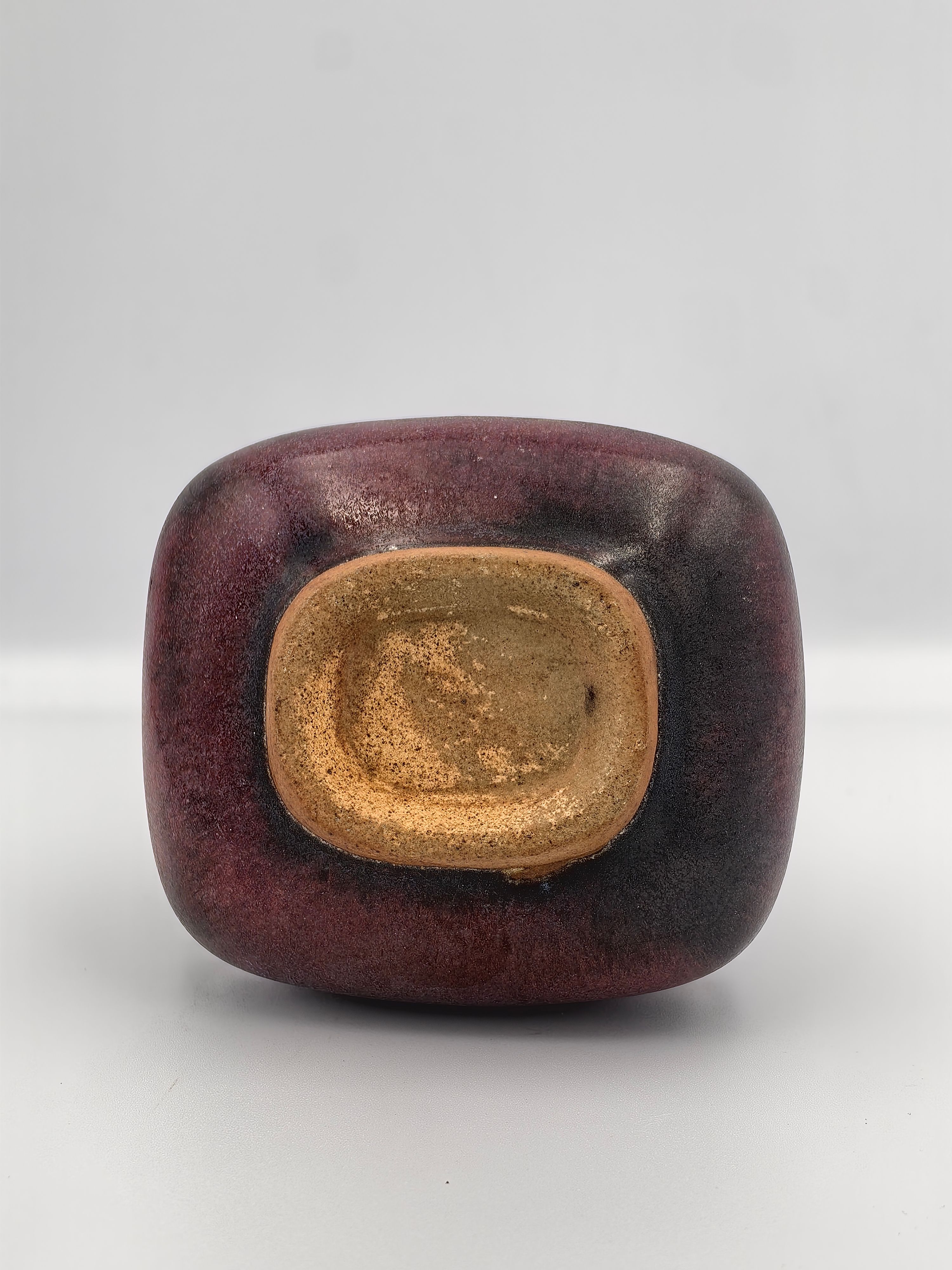 32 - Additional view