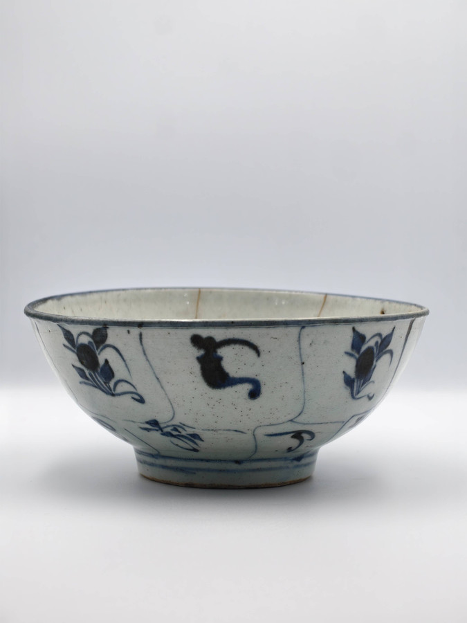 Swatow Blue and White Porcelain Bowl 'Tek Sing'