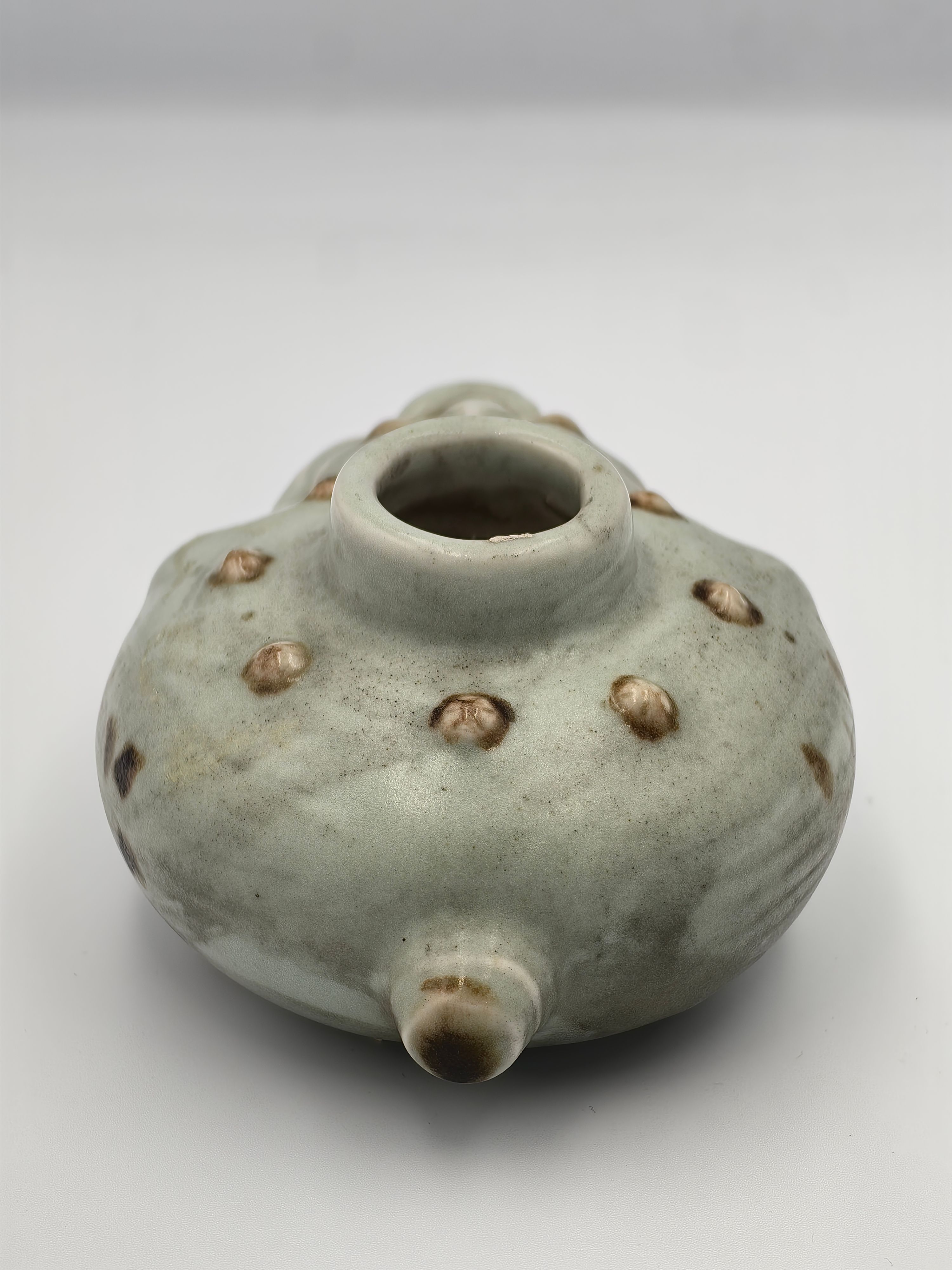 A Yue Celadon Glazed Frog-Form Water Dropper - Additional view