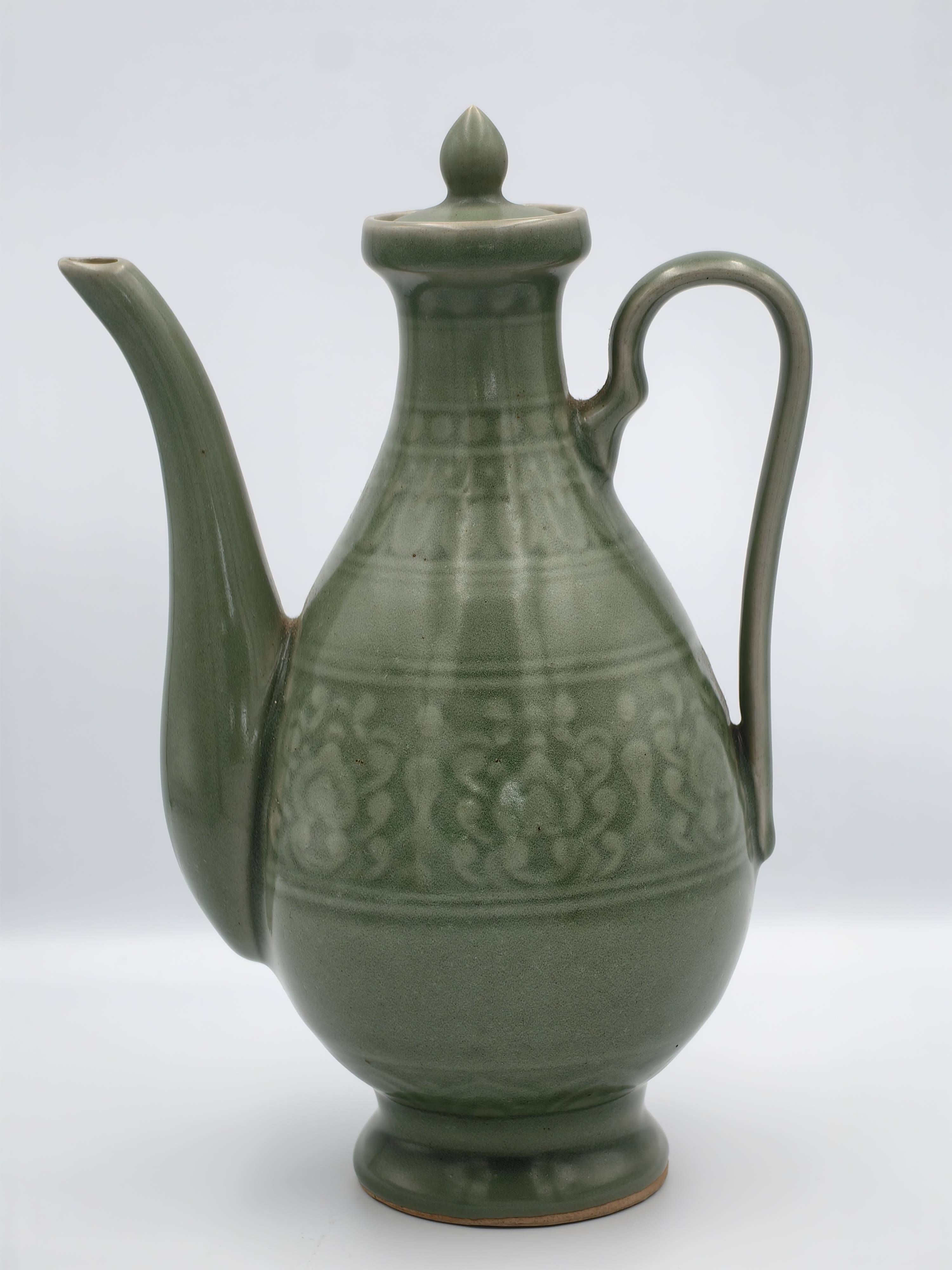 Chinese Celadon Longquan Wine Ewer, 19th Century - Additional view