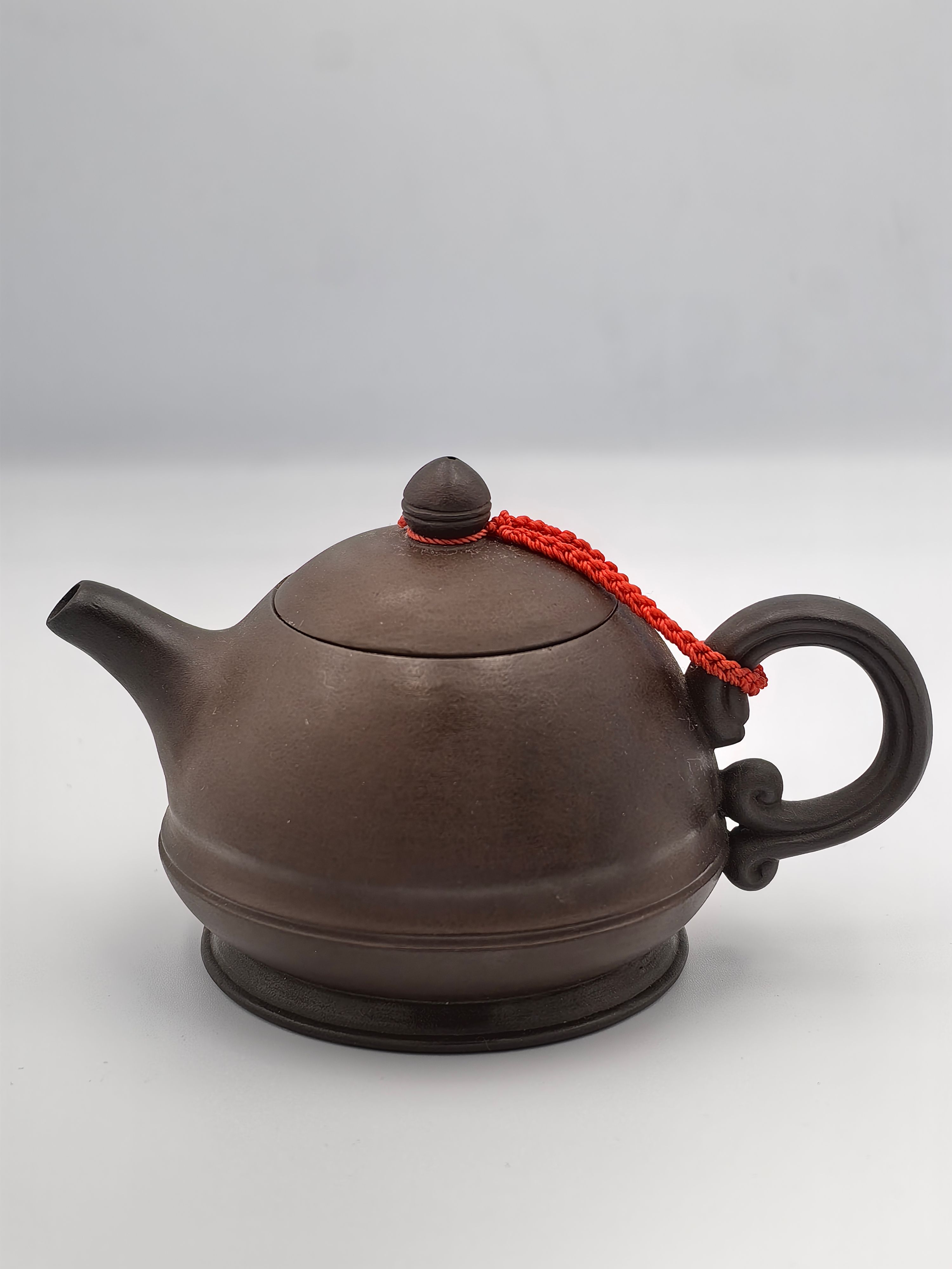CLASSIC YIXING ZISHA TEAPOT WITH SCROLL HANDLE